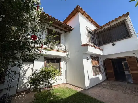 CASA EN VENTA EN LA QUINTA SECCIÓN MENDOZA