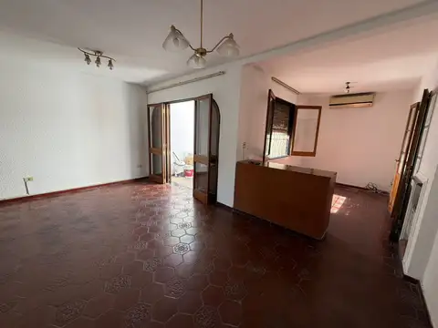 Casa 4 ambientes con 4 baños