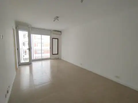 MONOAMBIENTE APTO PROFESIONAL - EXCELENTE UBICACION - 30M2