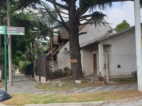 Teniente F Bourquet 353