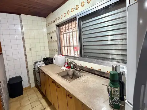 Casa 4 ambientes con 1 baño