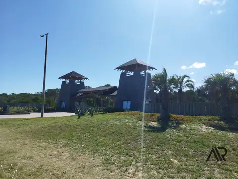 Terreno en venta de 2285m2 ubicado en  Barrio privado José Ignacio