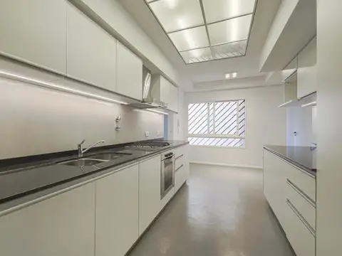 Venta Departamento 5 Ambientes en Caballito