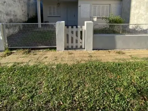 OPORTUNIDAD CASA FONDO LIBRE LOTE 200 M2 ESCUCHA OFERTAS