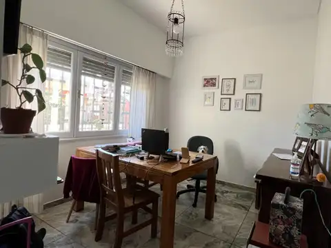 Casa en Venta con 5 cocheras