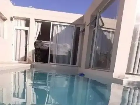 Casa en Venta en Miramar, USD 118.000