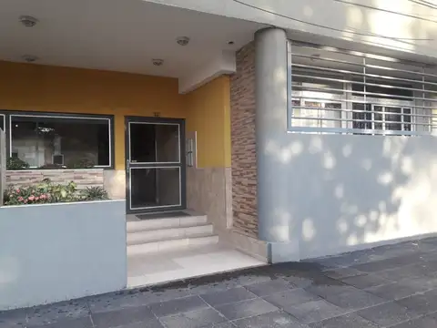 Dr J M Casullo 100, Piso 6