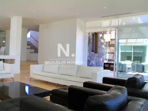 Casa en Venta de 5 dormitorios