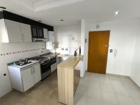 Las Flores 300, Piso 2