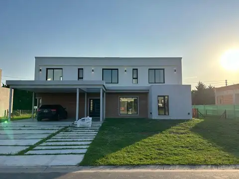 Casa 5 AMB en venta en el barrio el rebenque - canning