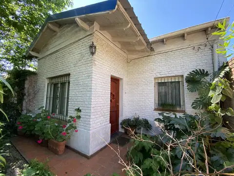 Casa en Venta en City Bell, USD 138.000