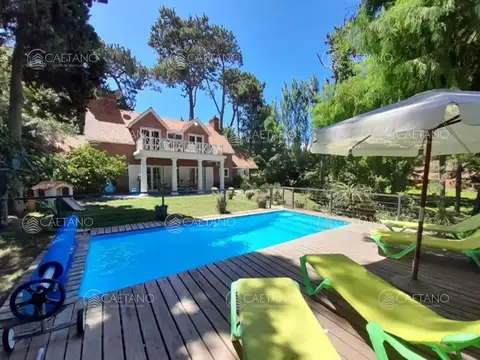 Casa en venta, Lugano Punta del Este 5 dormitorios