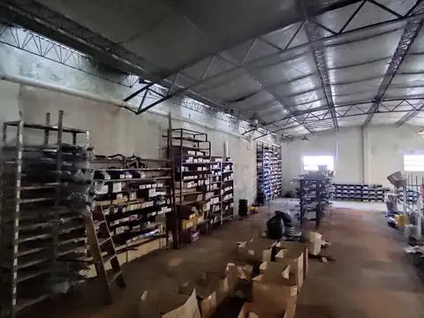 Local en Venta Via Pública