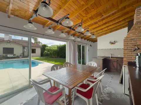 INCREIBLE OPORTUNIDAD VENTA CASA SAN ISIDRO 7 AMBIENTES CON PILETA QUINCHO Y 2 COCHERAS