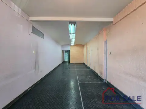 Local en Alquiler Via Púb.