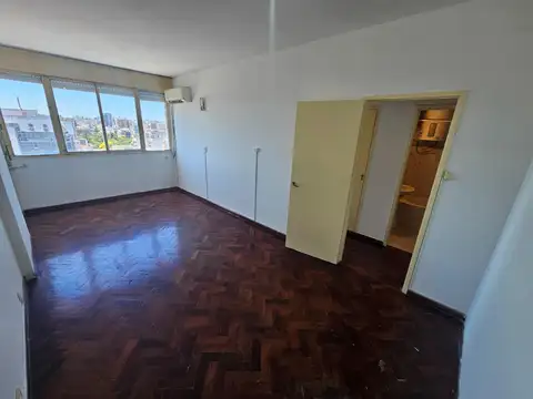 Rivadavia 5100, Piso 14