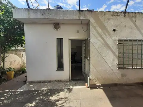Venta | Casa Interna | 2 Dormitorios | Capitán Bermúdez | Barrio Centro | Apta crédito