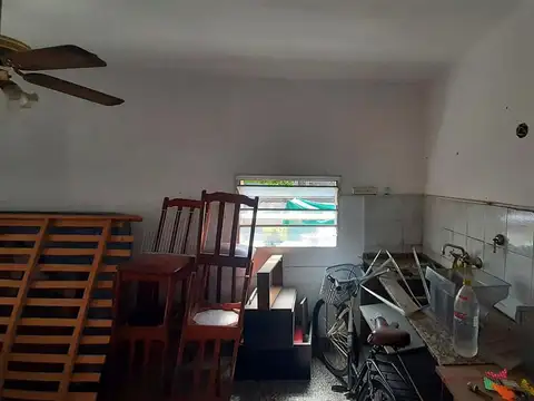 Pres. Juan Domingo Perón 383 Casa