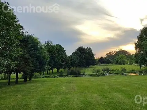 Terreno en Venta 30  mts Fondo