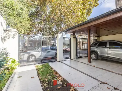 Casa 5 ambientes con 2 baños