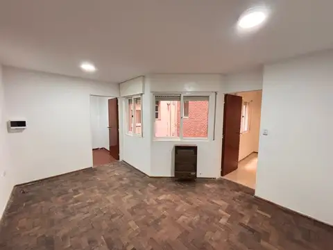 TRANSITO CASERES 400, Piso 5