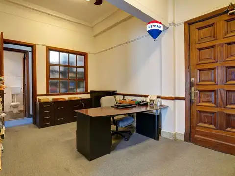 Avenida Presidente Roque Sáenz Peña 600