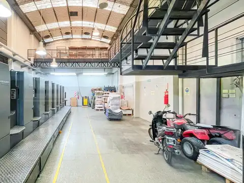 Oficina en Venta con 1 cochera