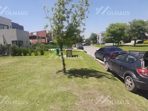 Terreno en Venta en Ayres Plaza, USD 185.000