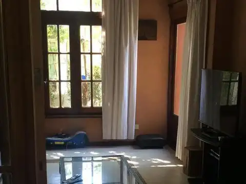 Alquiler de verano en Santa Barbara. Bancalari.