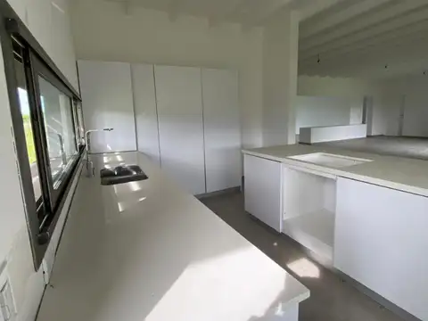 Casa en Venta en Marcos Paz, USD 200.000