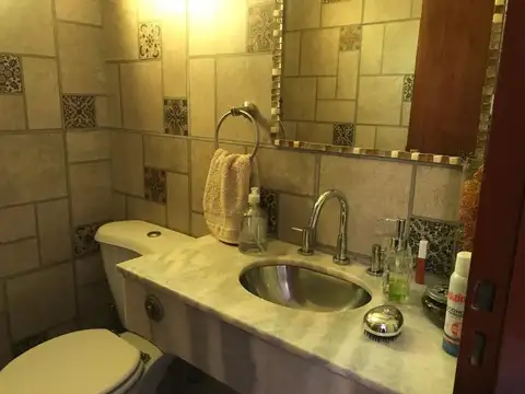 VENTA CASA EN PH, 3 DORMITORIOS, CENTRO NEUQUEN