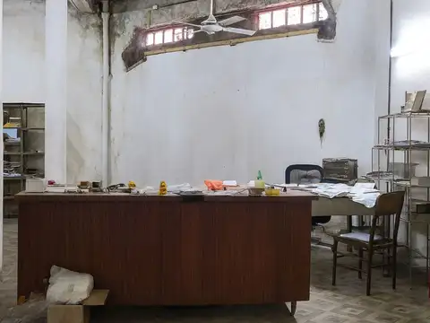 Local en Venta 49 años