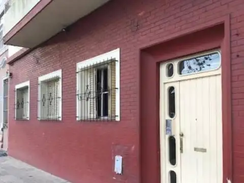 Depto Tipo Casa en Alquiler de 2 dormitorios