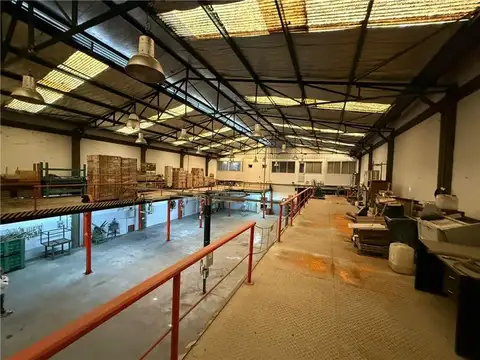 Manuel Castro  al 3300