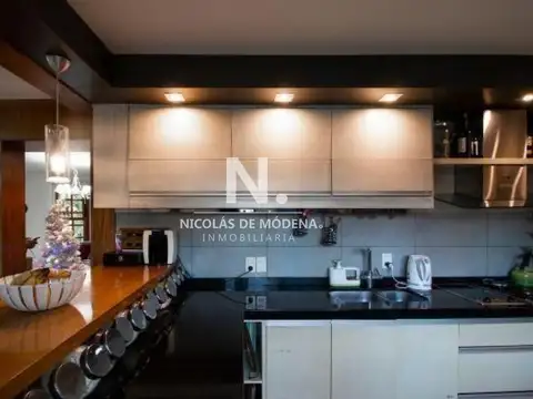 Casa en Venta en Playa Mansa, USD 800.000