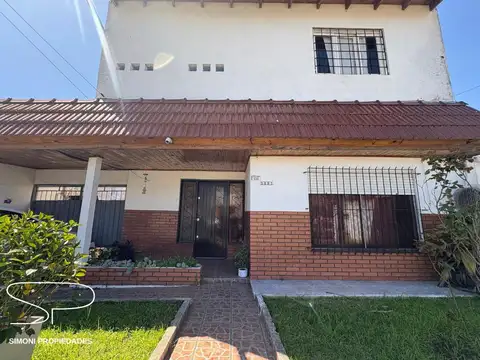 Casa 5 ambientes sobre lote propio zona Residencial