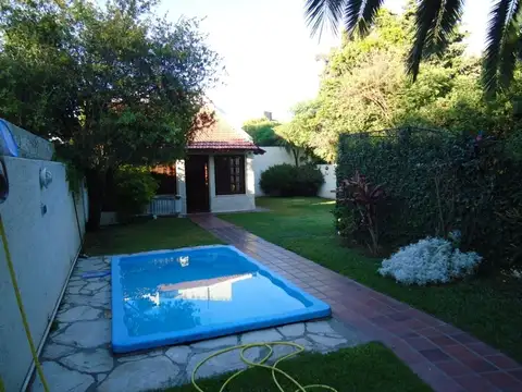 Duplex 4 Ambientes con jardin y pileta