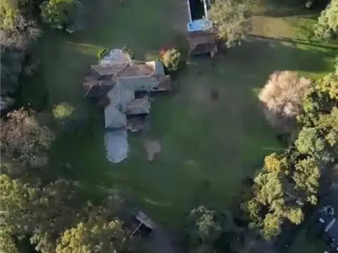 VICTOR CASTERAN 1700