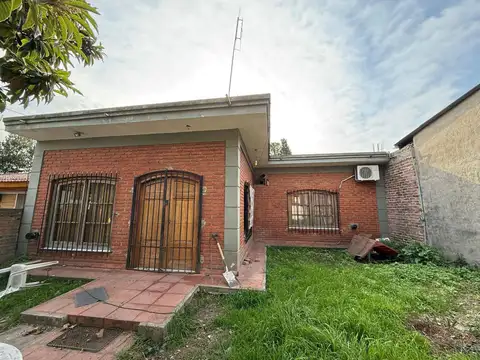 Casa en Venta en Monte Grande, USD 100.000