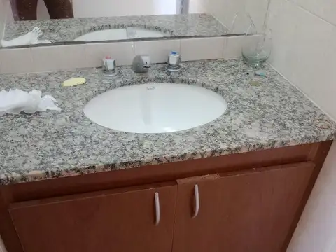 Departamento en Alquiler en Alto Alberdi, $ 700.000