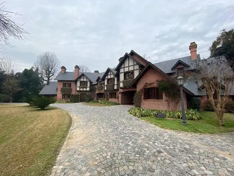 Casa en Venta con 1 cochera