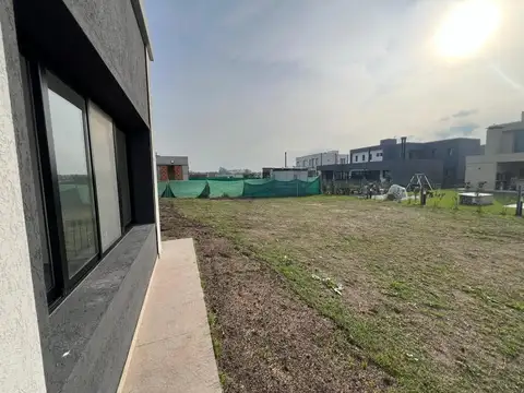 Casa en Venta al Oeste