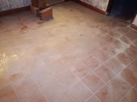 Galpon en Alquiler en Remedios De Escalada, $ 900.000