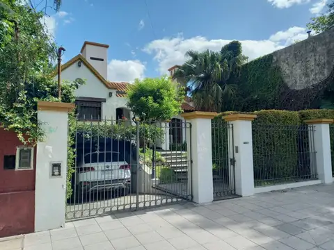 Av. Leon Gallardo 400