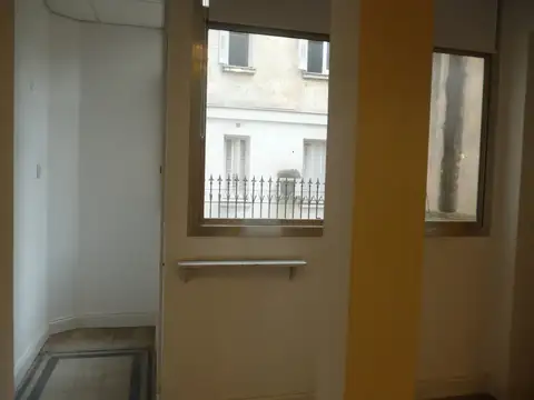 Oficina en Alquiler al Norte