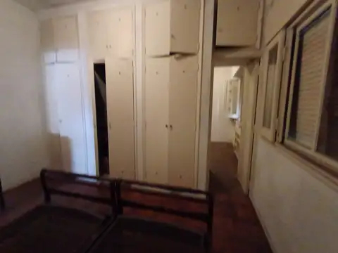 CASA PH AL FRENTE AVELLANEDA CENTRO