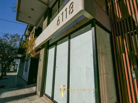 ALQUILER - LOCAL COMERCIAL - COCINA - BAÑO COMPLETO - AIRE ACONDICIONADO - DOBLE INGRESO - LINIERS