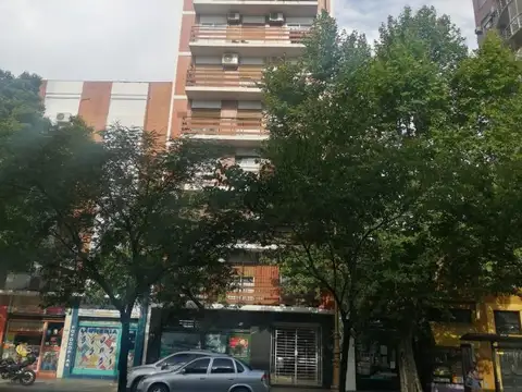 OPORTUNIDAD   Depto de 3 ambientes con lavadero.