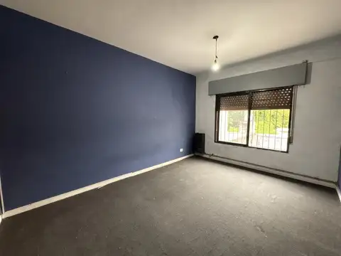 Alquiler de Vivienda con Planta Alta y Patio