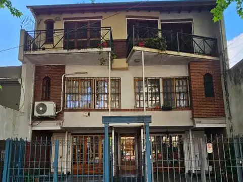 Depto Tipo Casa en Alquiler de 2 ambientes